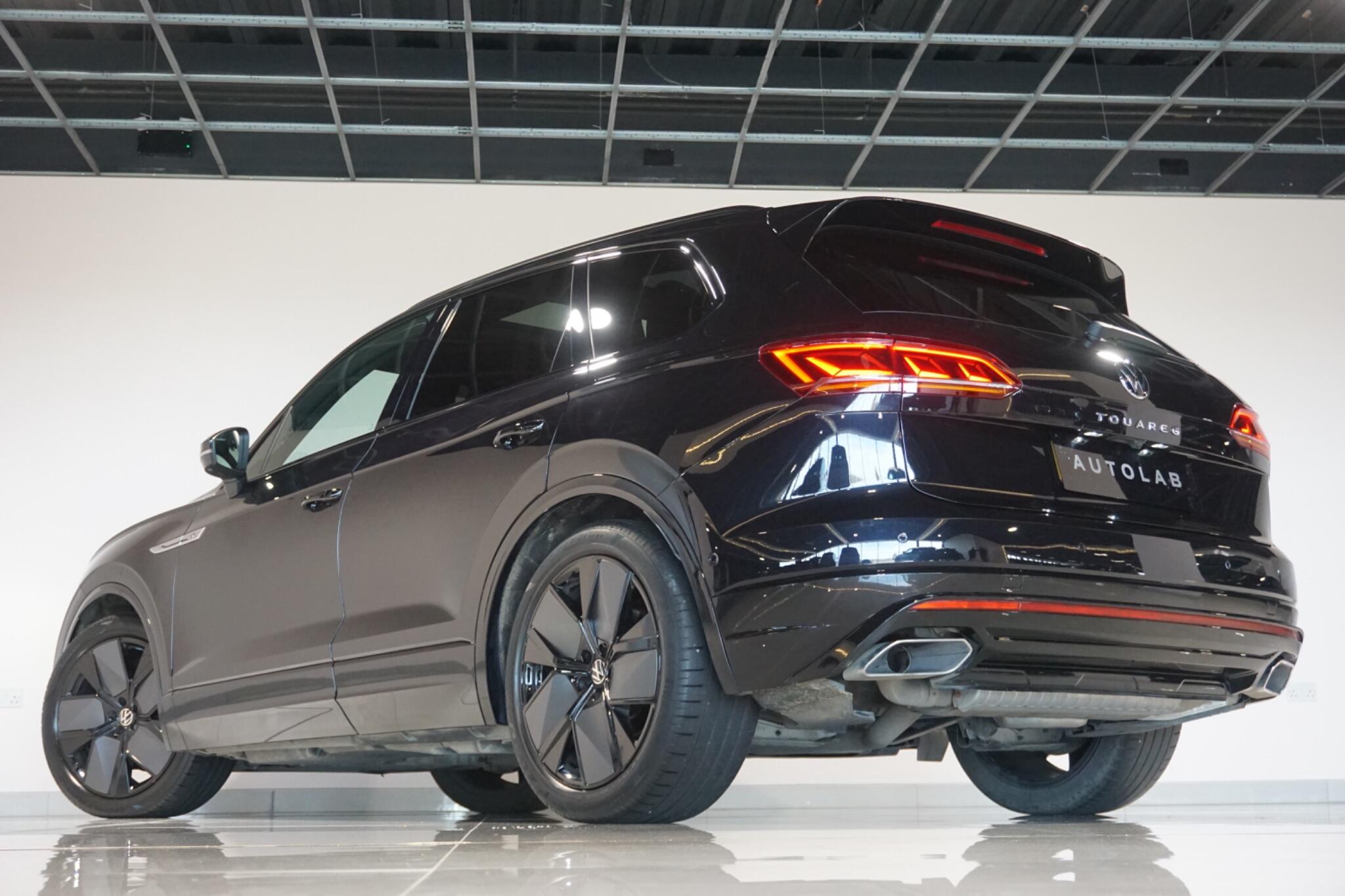 Volkswagen Touareg 3.0 TDI V6 Black Edition SUV 5dr Diesel Tiptronic 4Motion Euro 6 (s/s) (286 ps)